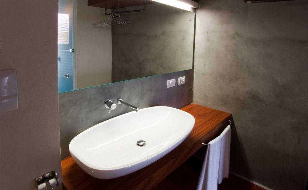 Caol Ishka Hotel Syracuse Bagian luar foto