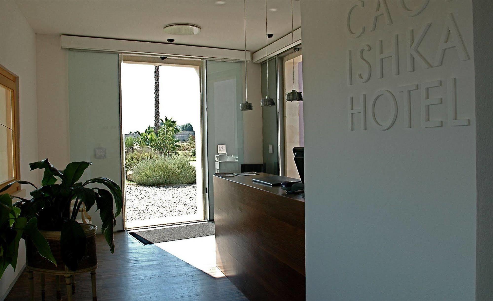 Caol Ishka Hotel Syracuse Bagian luar foto